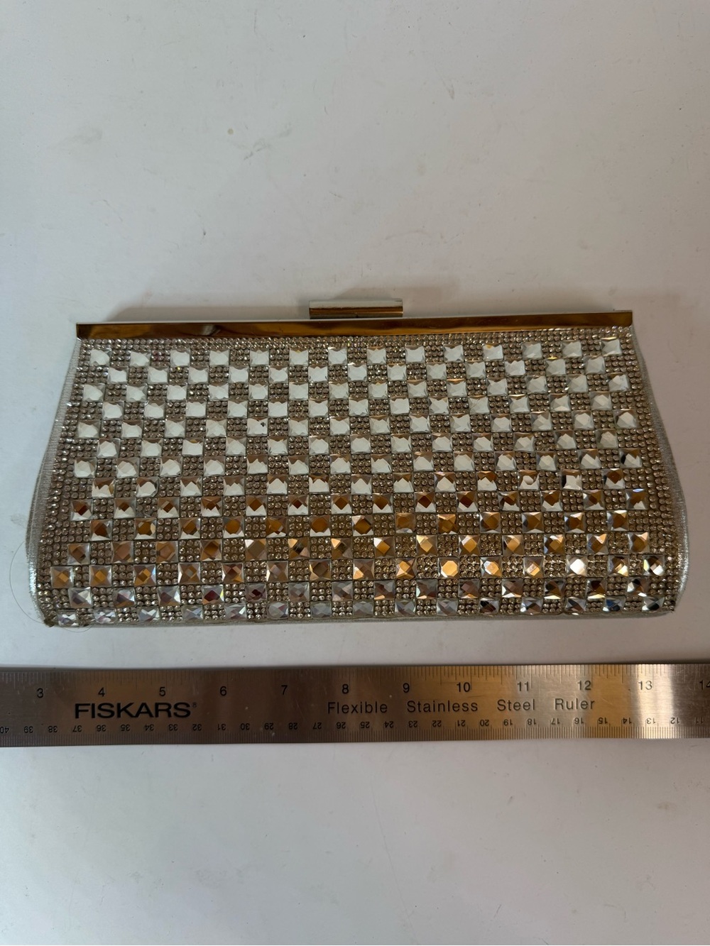 🩶 Shimmering Silver Crystal-Embellished Evening Clutch 🩶